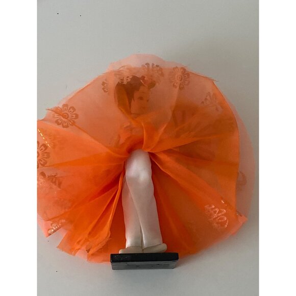 Korean Traditional Hanbok Doll With Fan - Exquisite Collectible In Vibrant Color - Picture 11 of 12